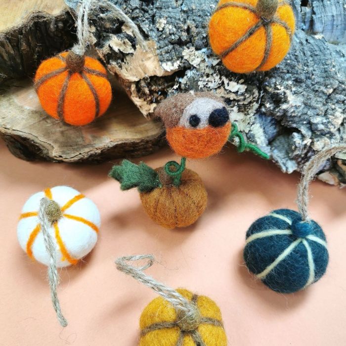 Felt So Good Country Robin Hanging Decoration