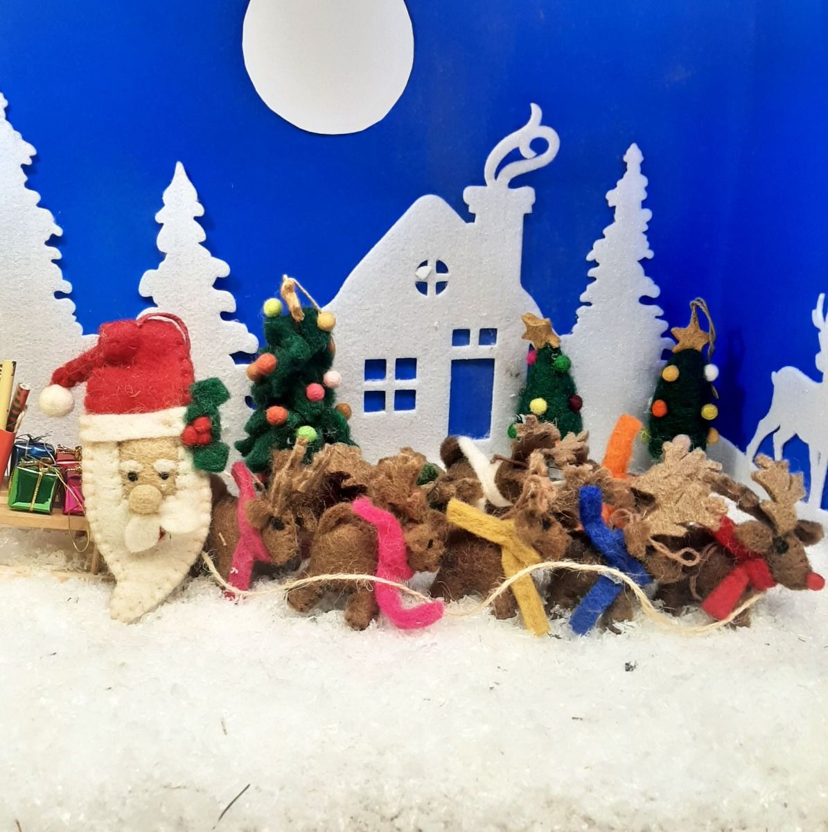 Traditional Santa Hanging Decoration