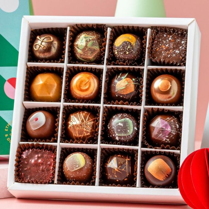 Chococo Festive Sixteen Piece Selection Box