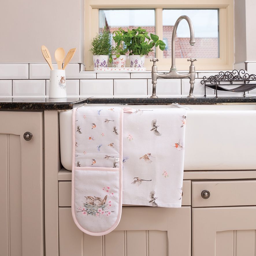 Wrendale 'Feathered Friends' Oven Glove