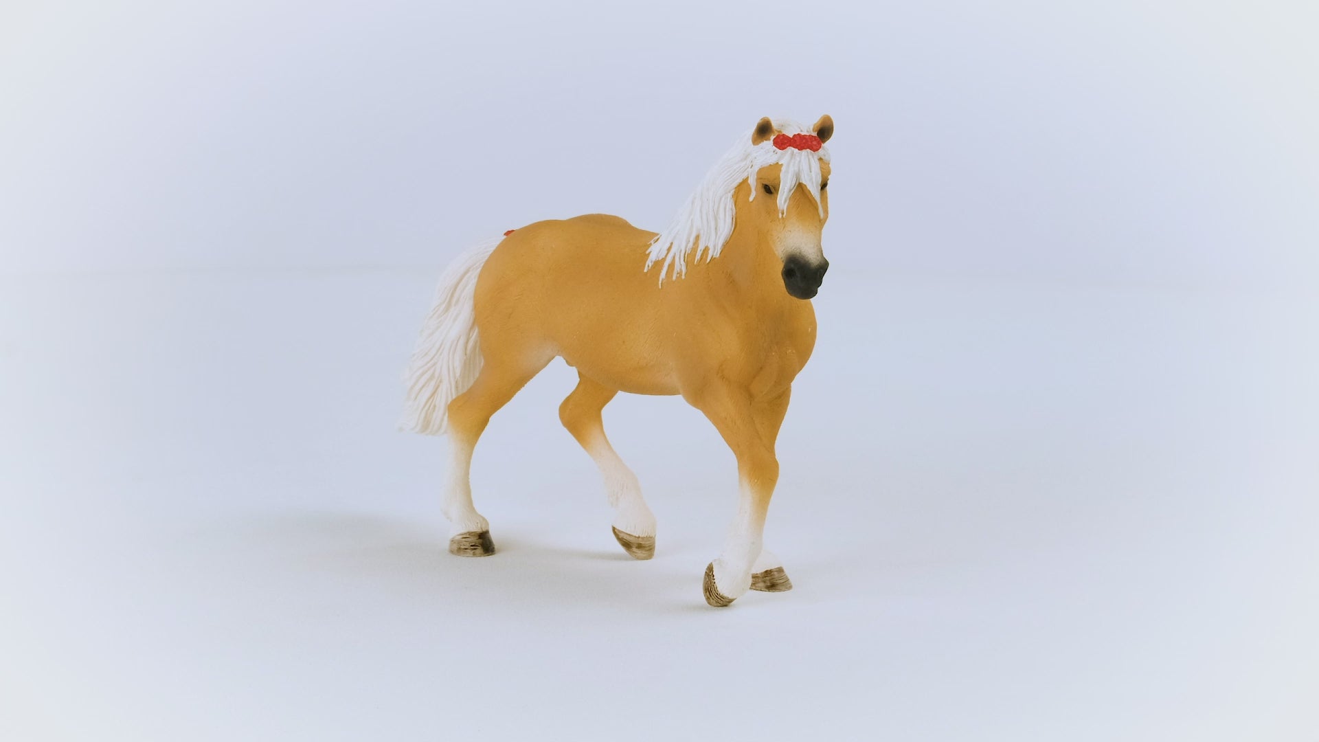 Schleich cheap haflinger mare